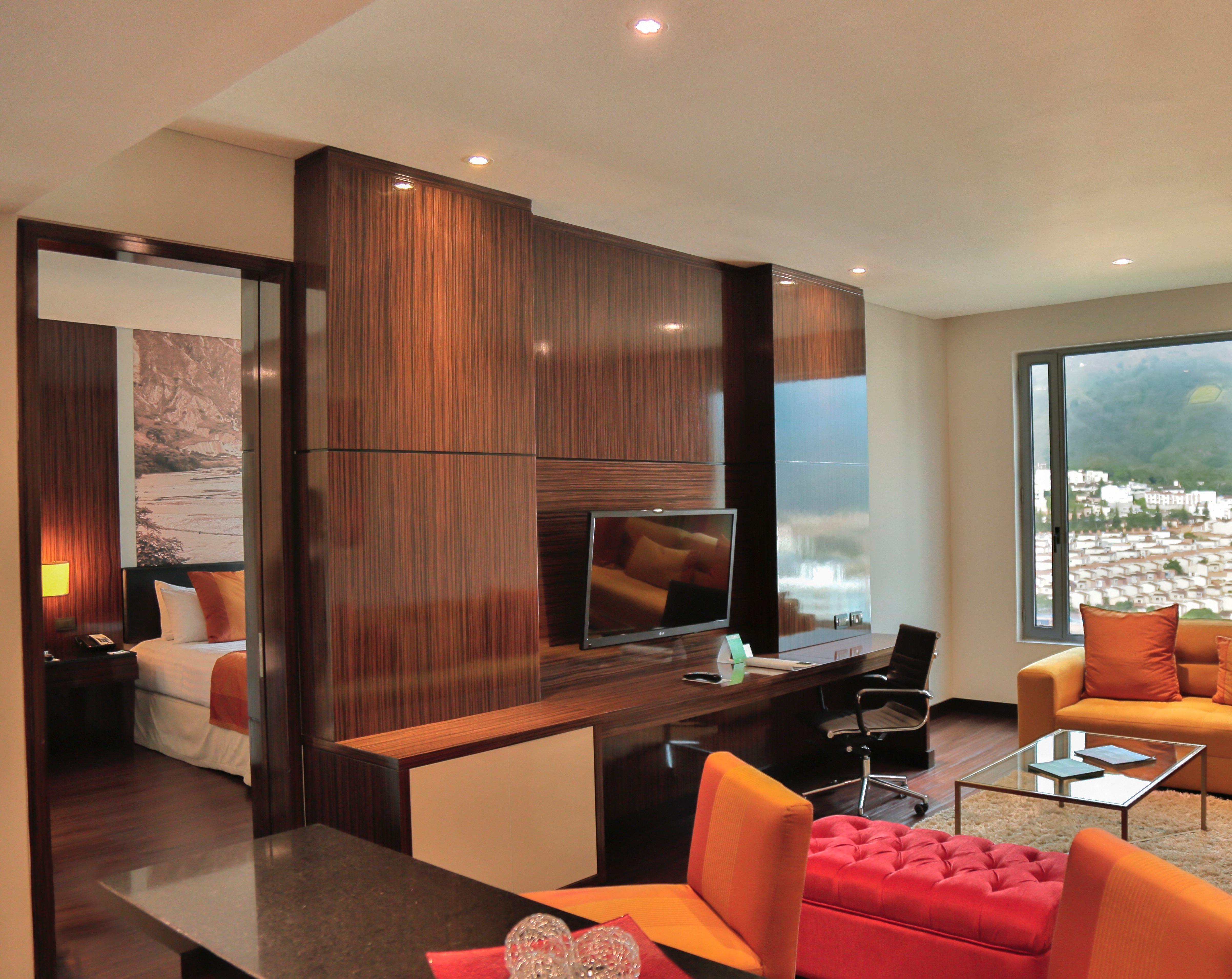 Holiday Inn Bucaramanga Cacique By Ihg Eksteriør billede A suite at the hotel